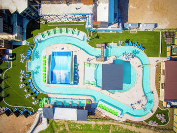 Texas adults-only waterpark features alcohol, a lazy river and more