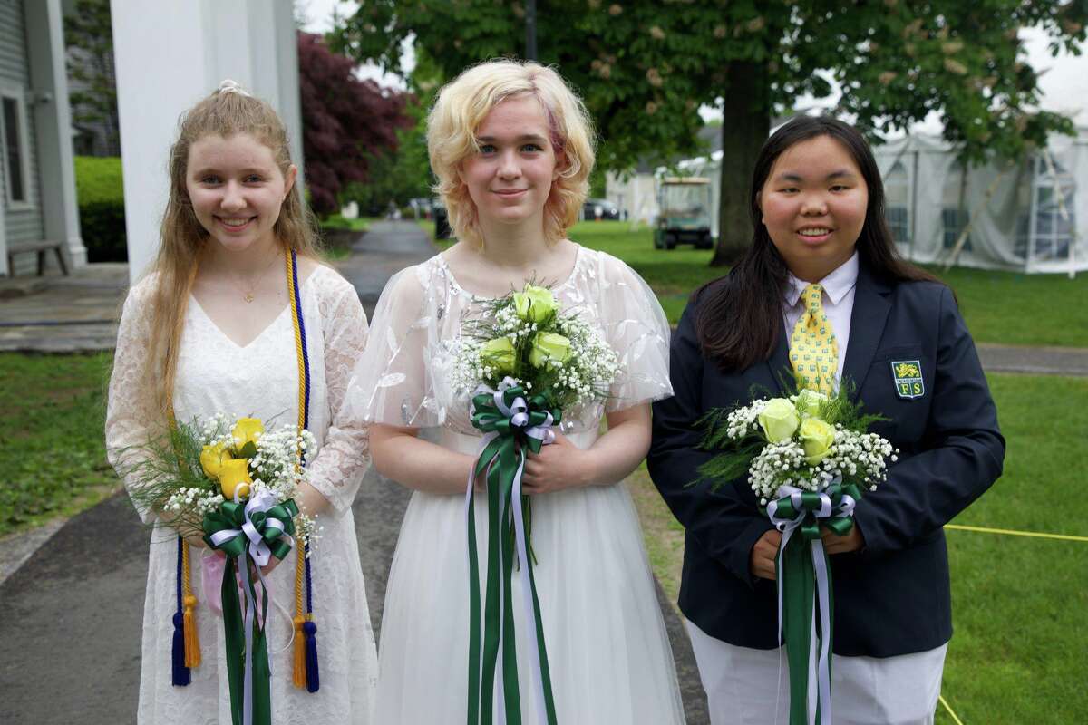 Litchfield’s Forman School students celebrate graduation