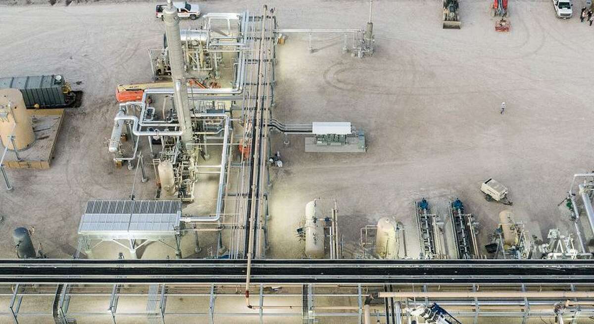 Canes Midstream has closed on the acquisition of  Cogent Midstream and its assets in the southern Midland Basin. Those assets include the Big Lake Processing Complex in Reagan County.