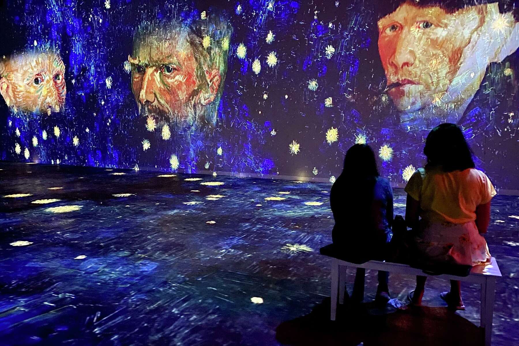 I tried the immersive Van Gogh exhibition in San Antonio