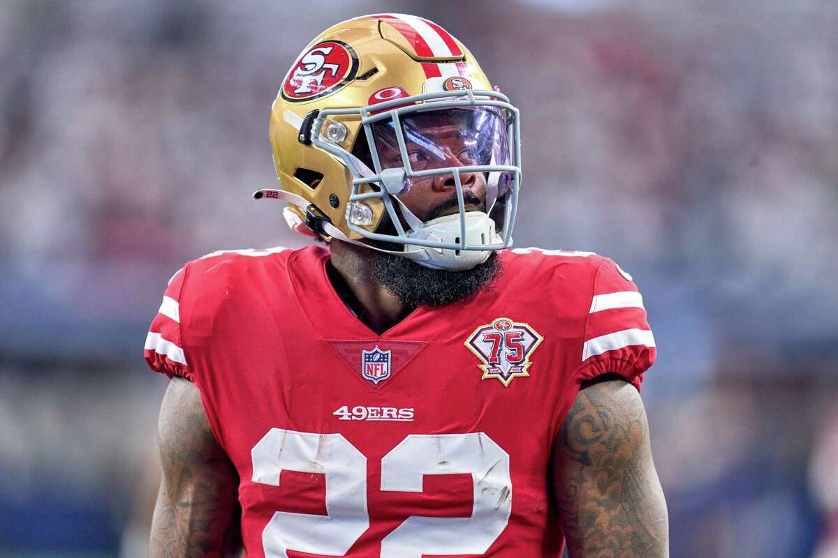 San Francisco 49ers quarterback Trey Lance (5) against the Kansas City  Chiefs during an NFL preseason football game in Santa Clara, Calif.,  Saturday, Aug. 14, 2021. (AP Photo/Tony Avelar Stock Photo - Alamy