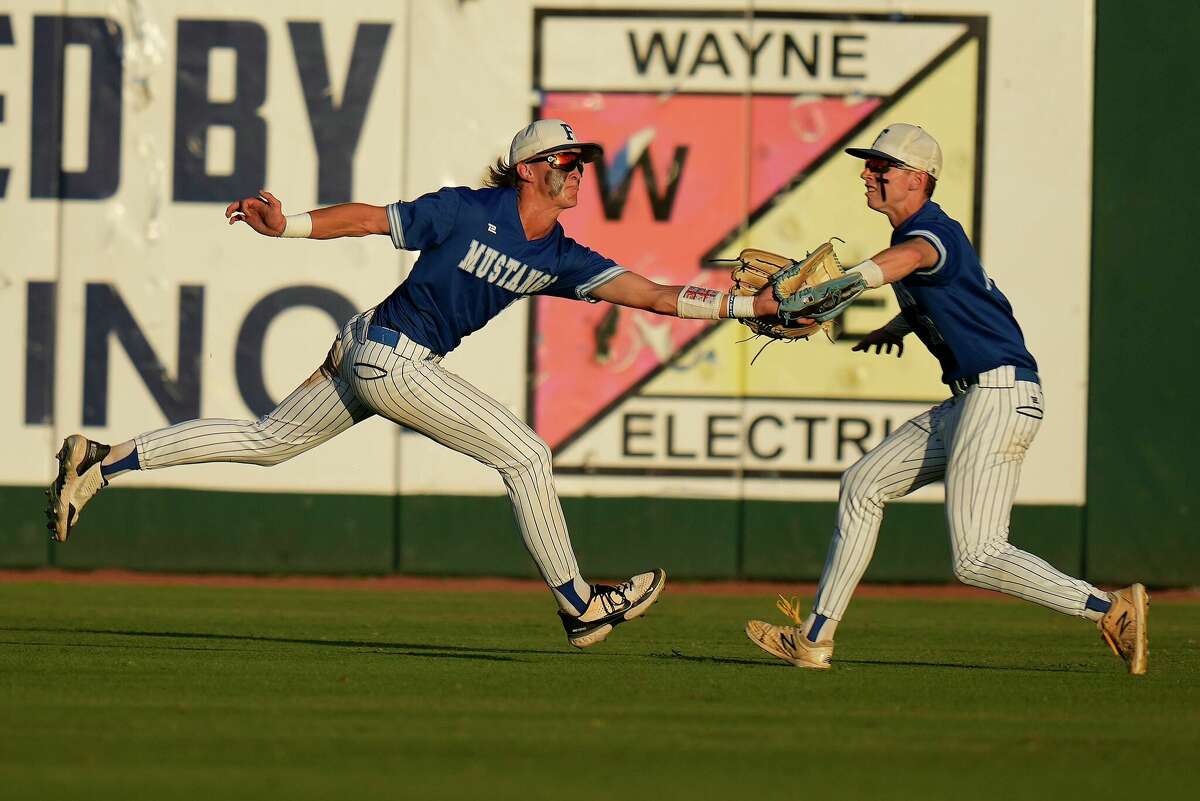 High school baseball playoffs Friendswood advances to state semifinals