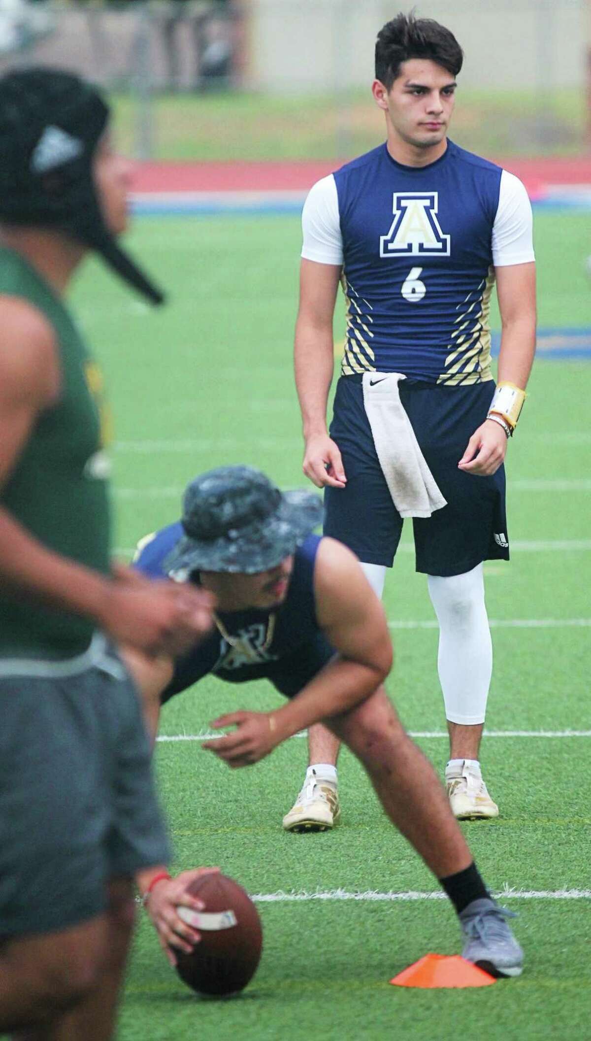 Alexander and quarterback Javi Jimenez will play Weslaco East, Mission Sharyland and Harlingen in three 7-on-7 games starting at 10 a.m. on Saturday in Mission.