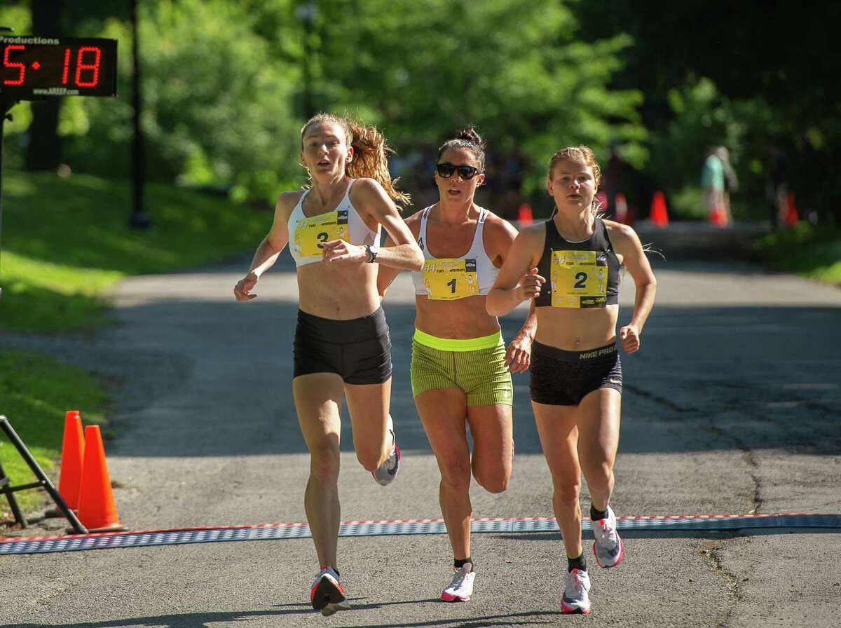 Allie Ostrander wins Freihofer's Run for Women