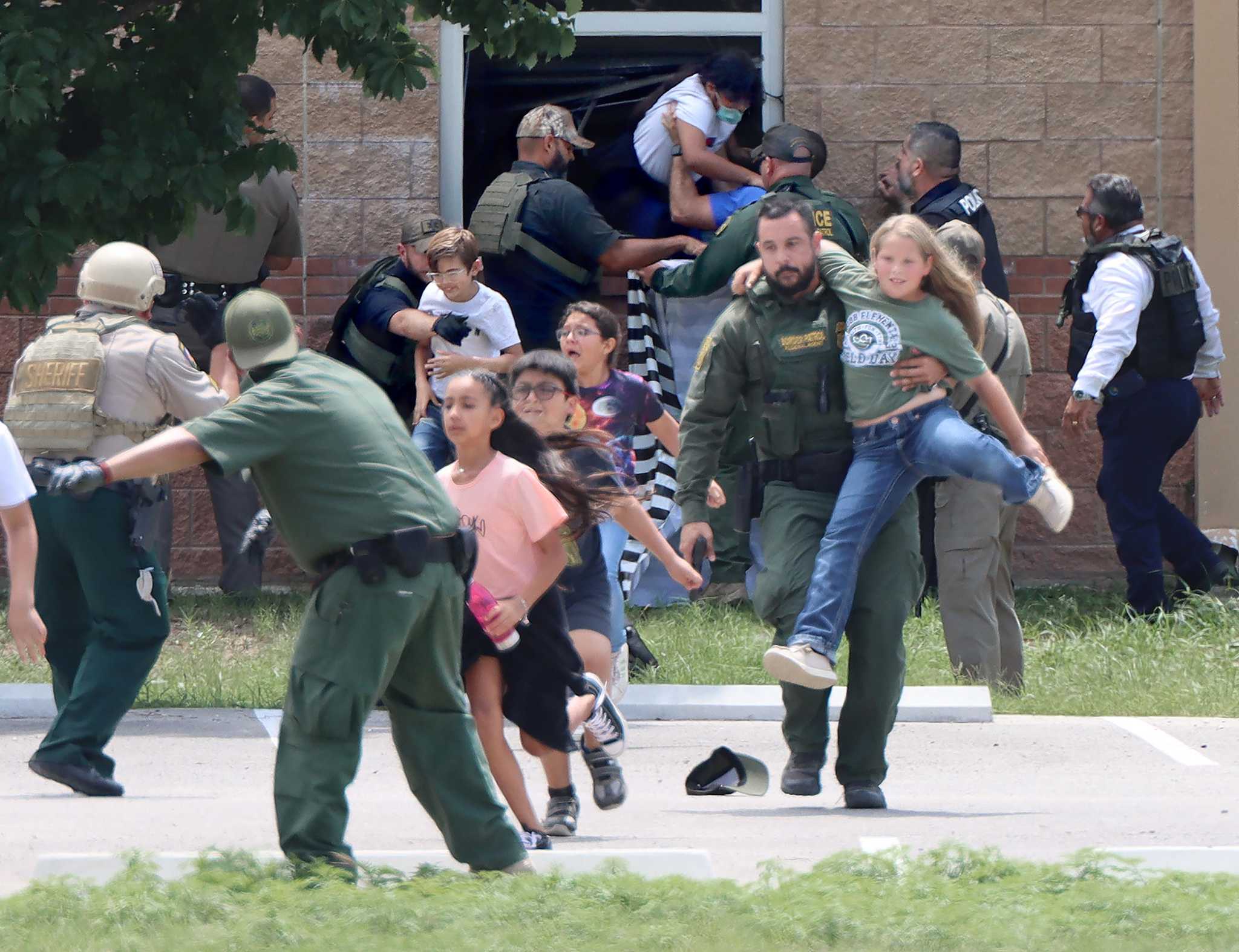 uvalde-gunman-said-it-s-time-to-die-you-guys-are-mine-during-75