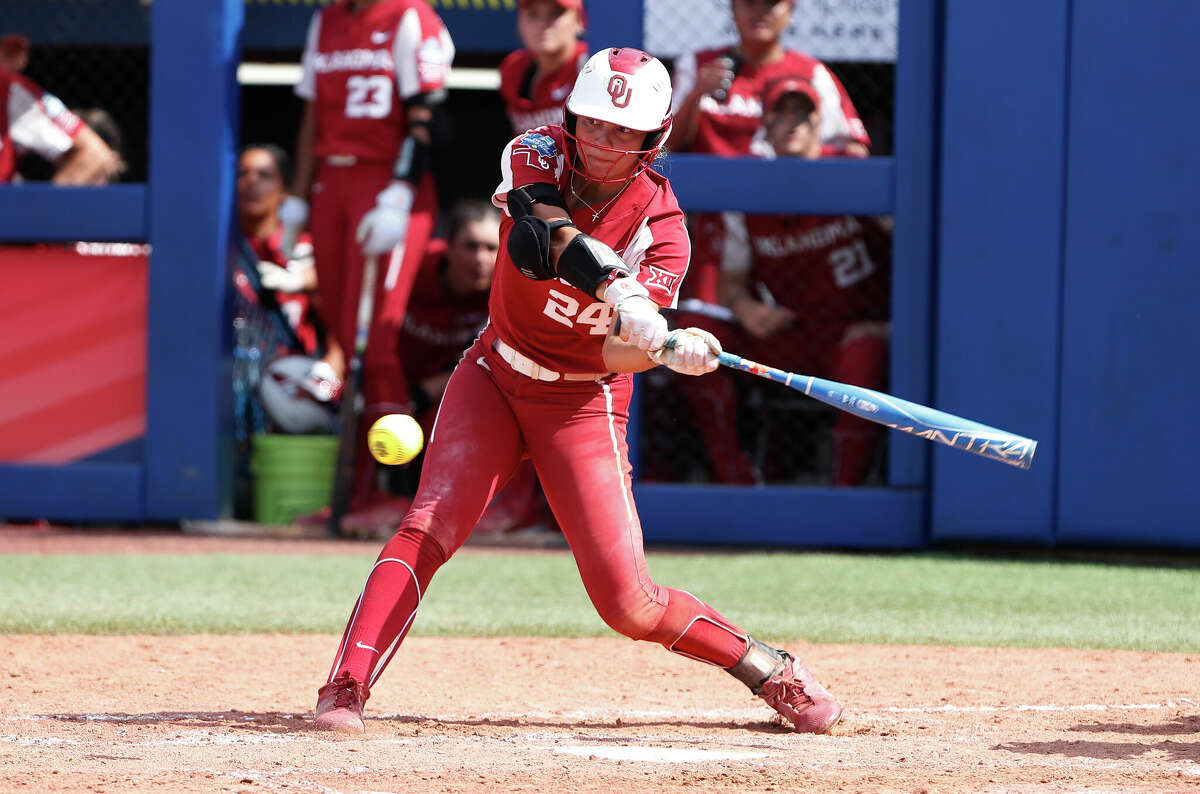 Women's College World Series Oklahoma topples Texas