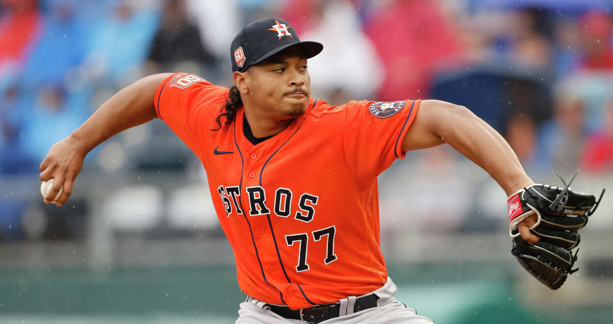 Astros' Luis Garcia Leaves ALCS Game 2 With Apparent Injury - MLB Trade  Rumors