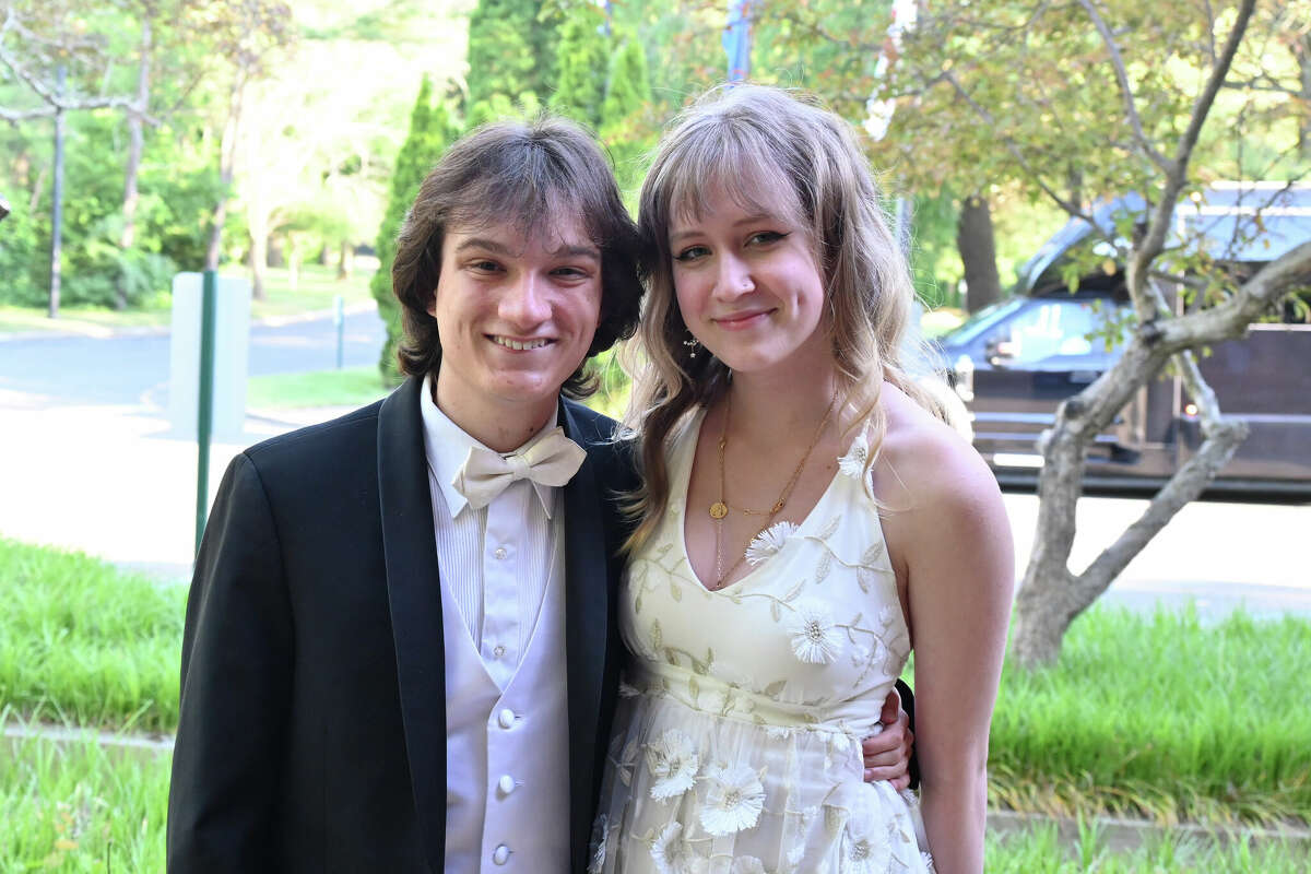 Fairfield Warde High School hosted its prom on Saturday, June 4, 2022 at the Trumbull Marriott. Were you SEEN?