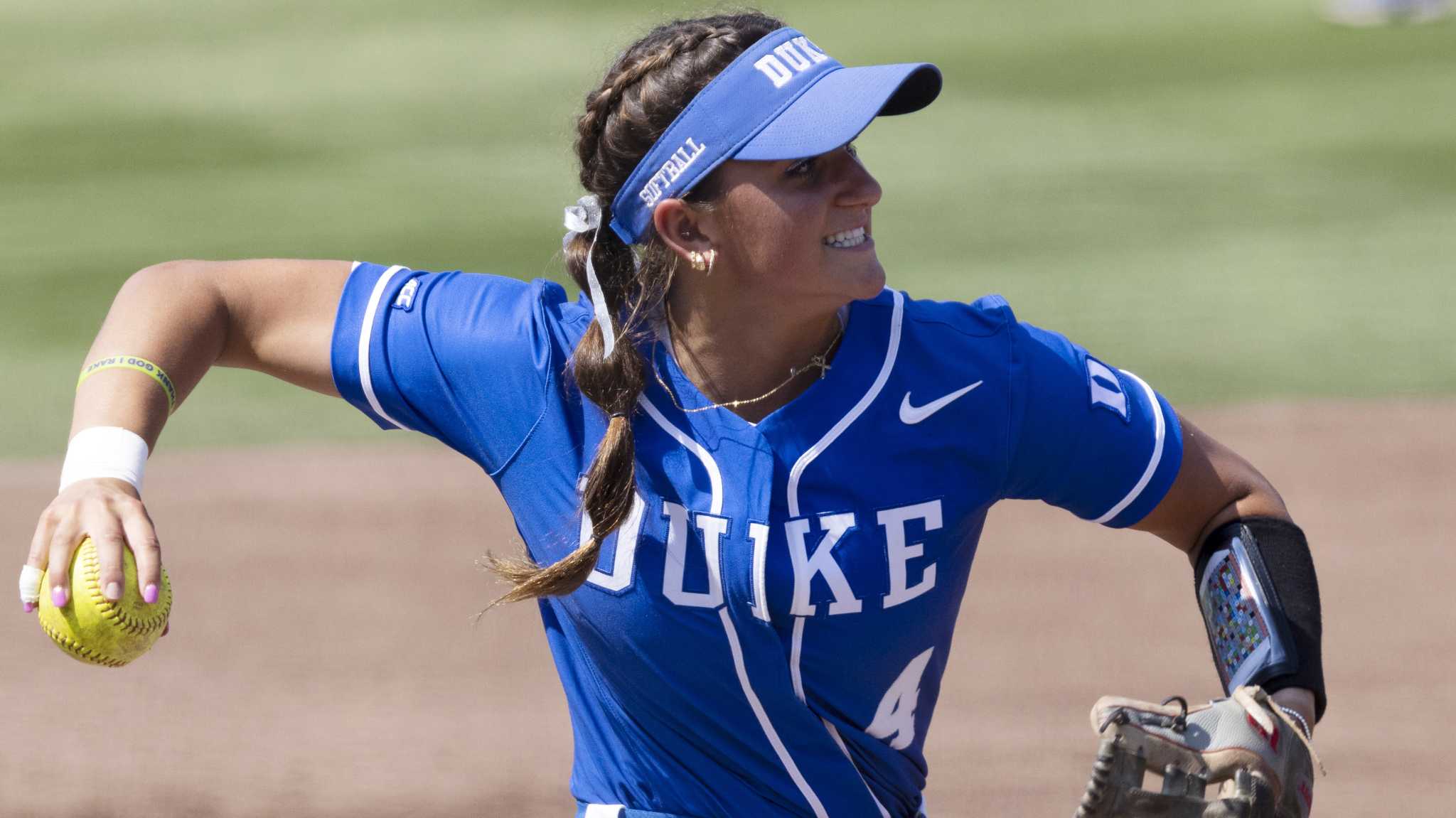 Blue Devils Ranked No. 13 by D1 Softball - Duke University