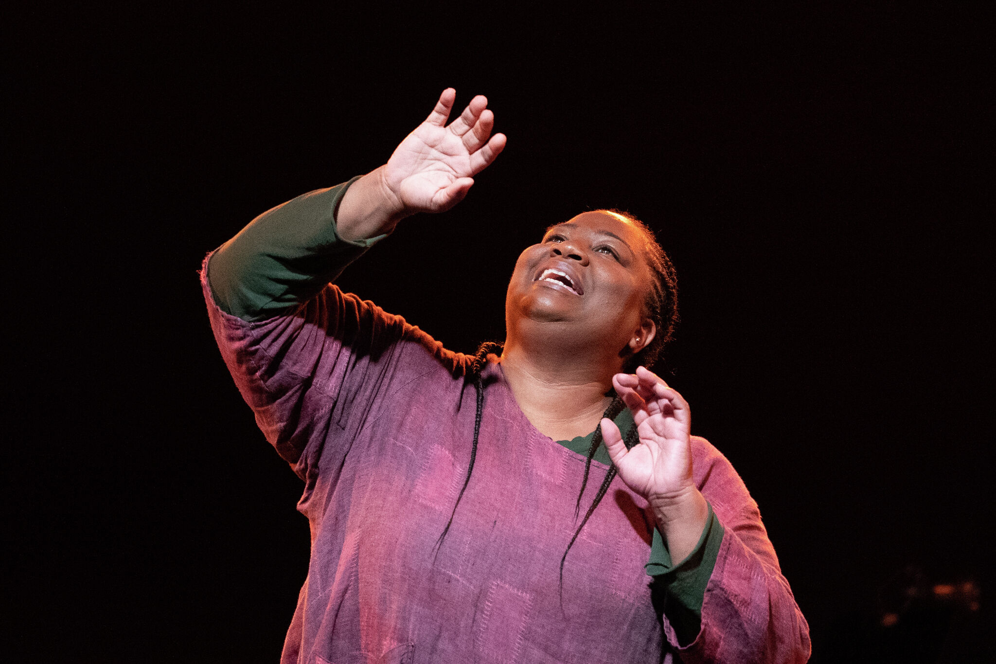 Solo version of 'Iliad' sweeping, tragic at Shakespeare & Company - Vimarsana News