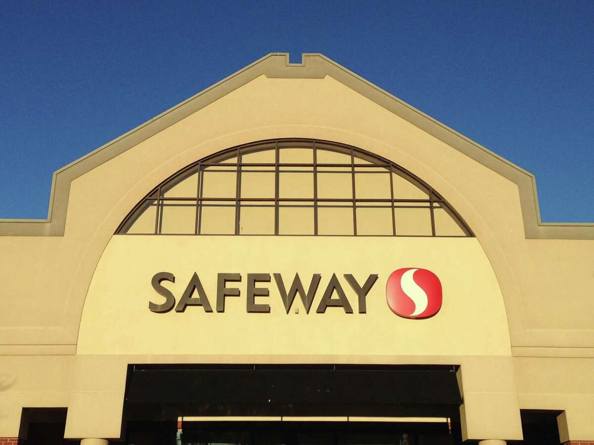 A Safeway employee in San Jose was shot and killed early Sunday, police said, and authorities were searching for the gunman.