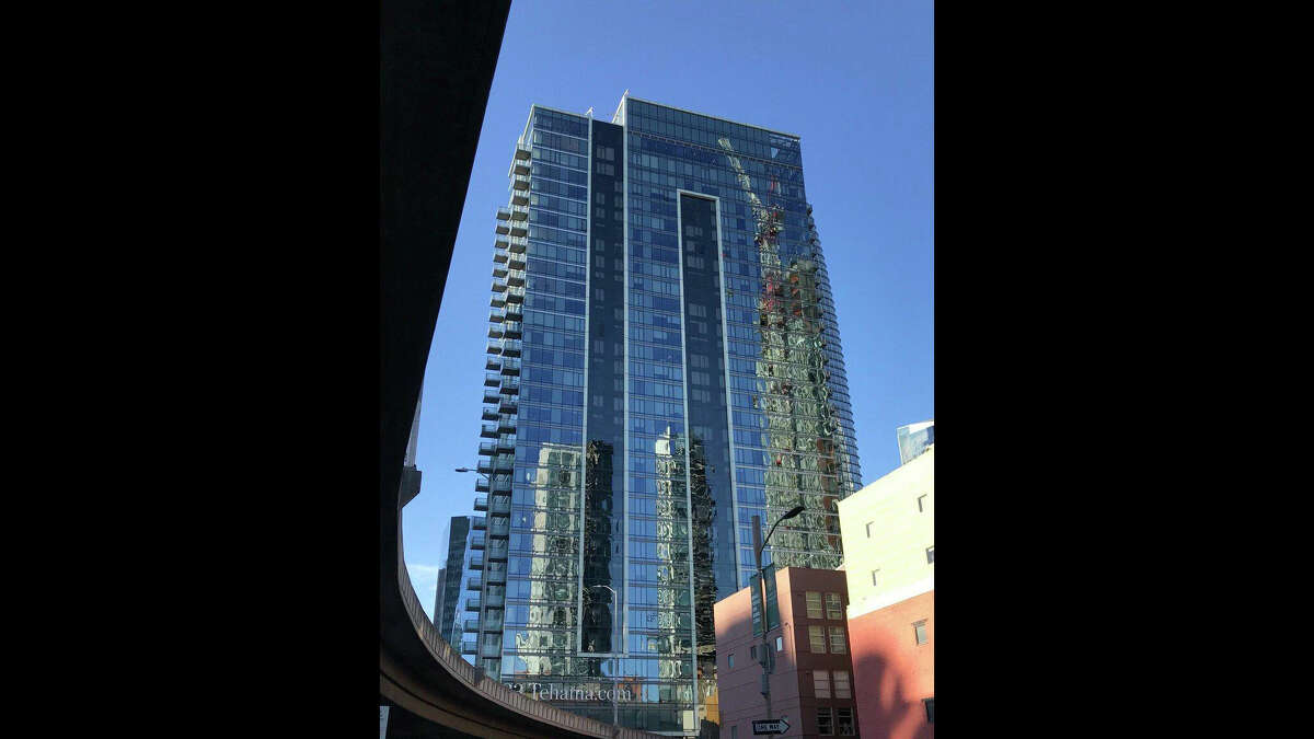 33 Tehama is a 35-story, 380-foot apartment building near First St., between Rincon Hill and the Salesforce Transit Center. It was completed in 2018.