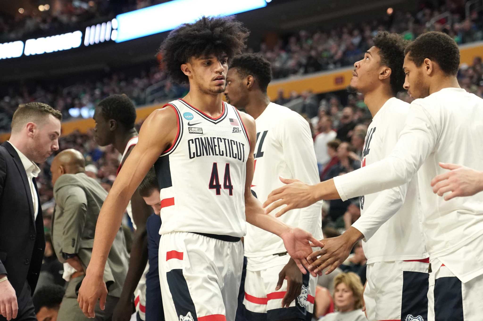 Andre Jackson Throws Out First Pitch as Mets Celebrate UConn's Basketball  Title – NBC Connecticut