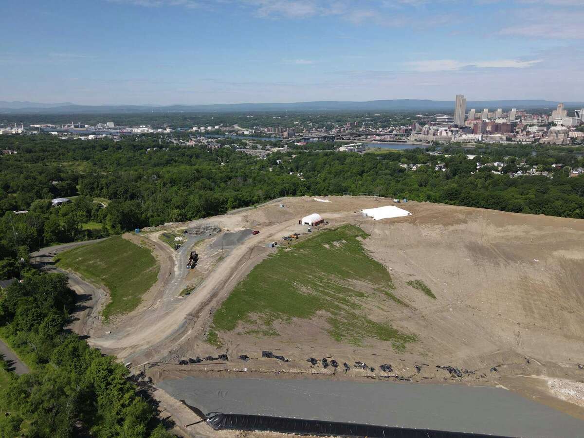 Dunn landfill meeting run by company set for next week
