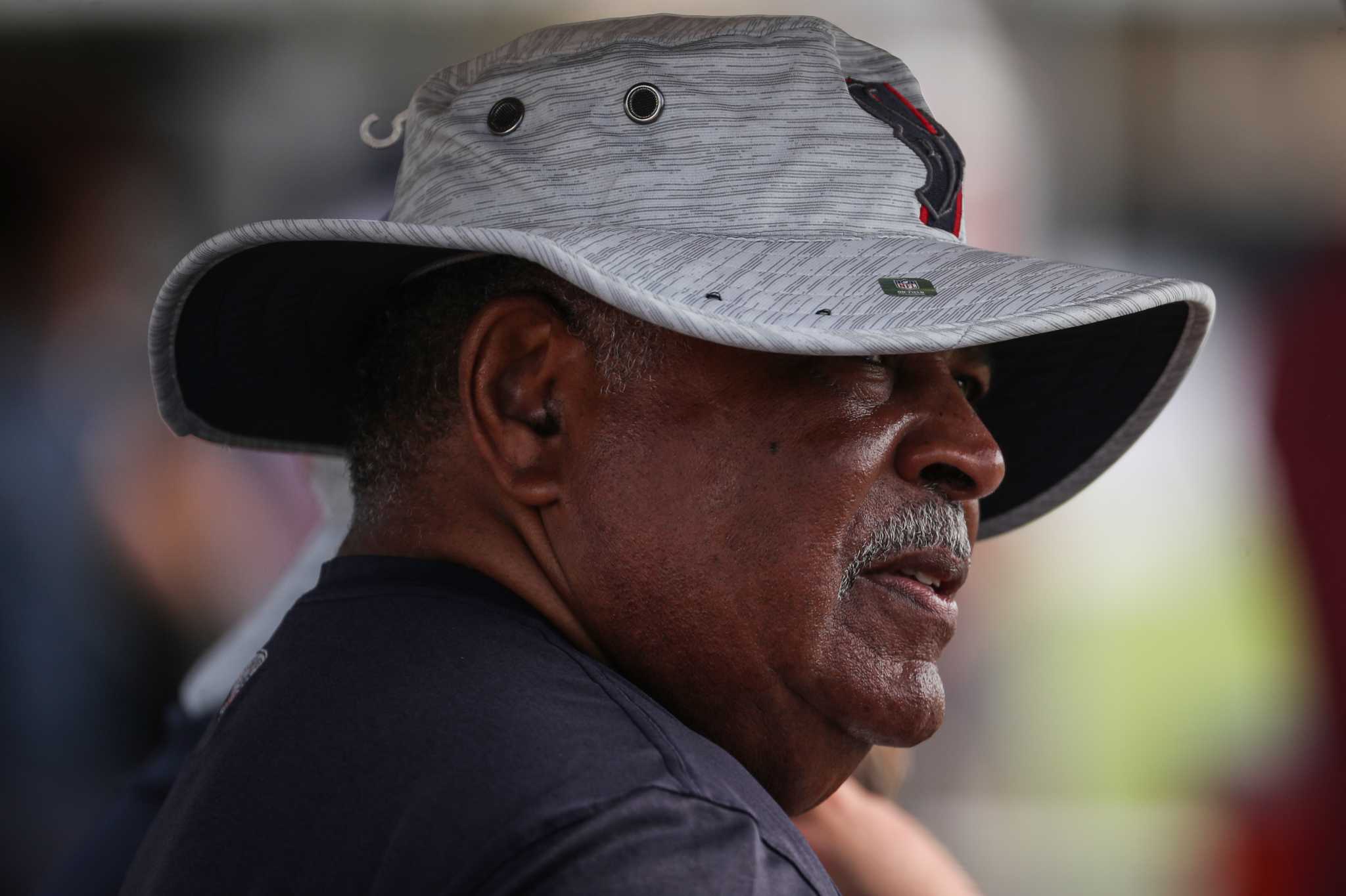 Romeo Crennel's wife Rosemary Crennel 