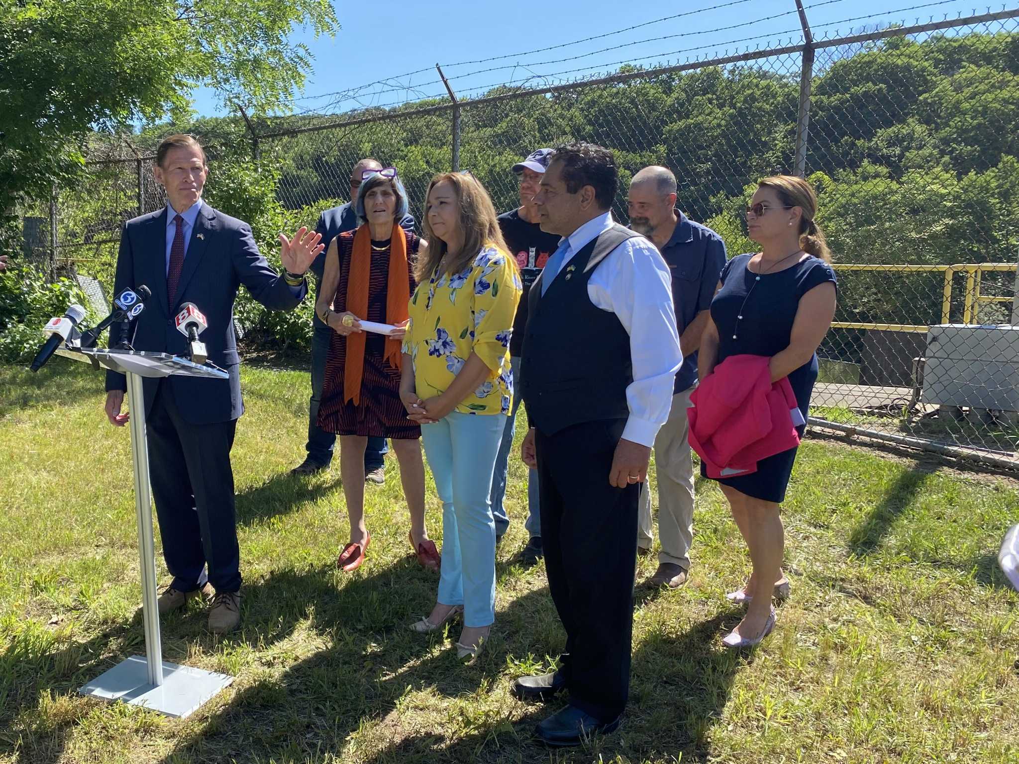 CT officials demand action on Seymour dam to aid Naugatuck River ecosystem - Vimarsana News