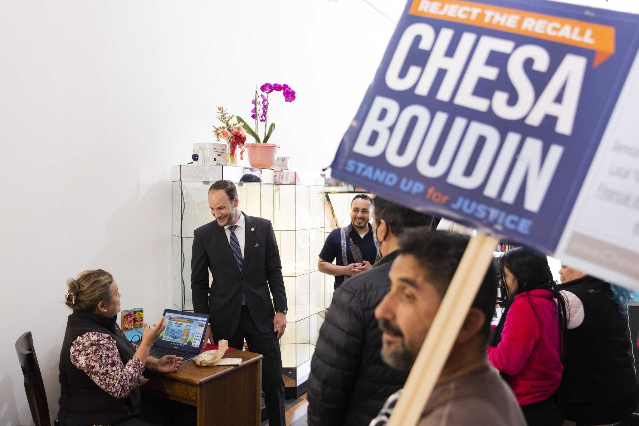 How recalling Chesa Boudin is going to hurt S.F.'s AAPI community - Vimarsana News