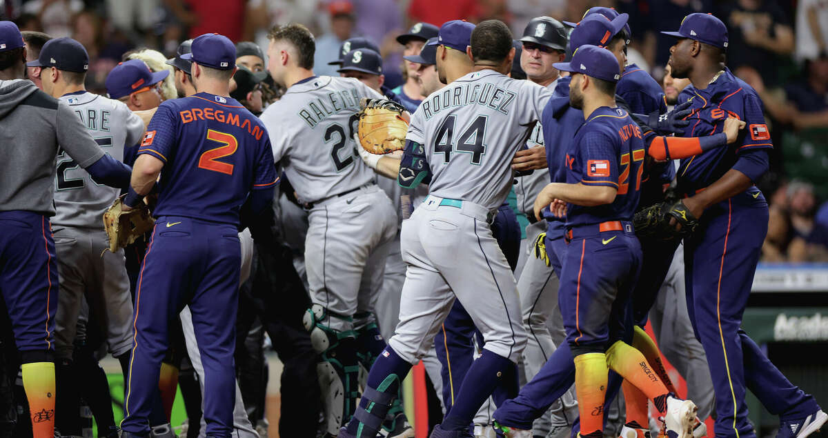 Houston Astros and Seattle Mariners benches clear after Ty France #23 of the Seattle Mariners was hit by a pitch during the ninth inning at Minute Maid Park on June 06, 2022 in Houston, Texas. (Photo by Carmen Mandato/Getty Images)