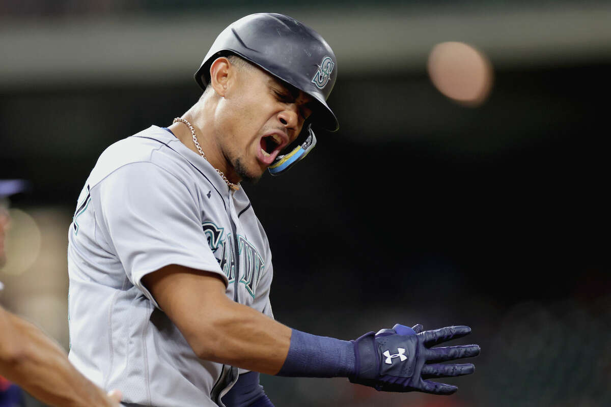 Bad blood, more hit batters, bold words: Why Astros, Mariners had  bench-clearing altercation
