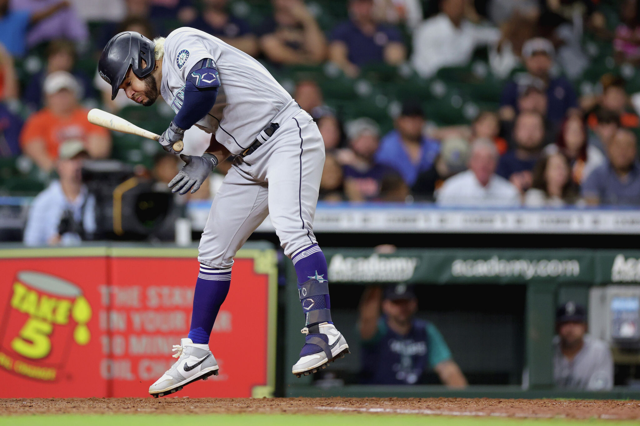 Yankees Rivals: Astros blast Mariners to keep hold of final Wild Card -  Pinstripe Alley