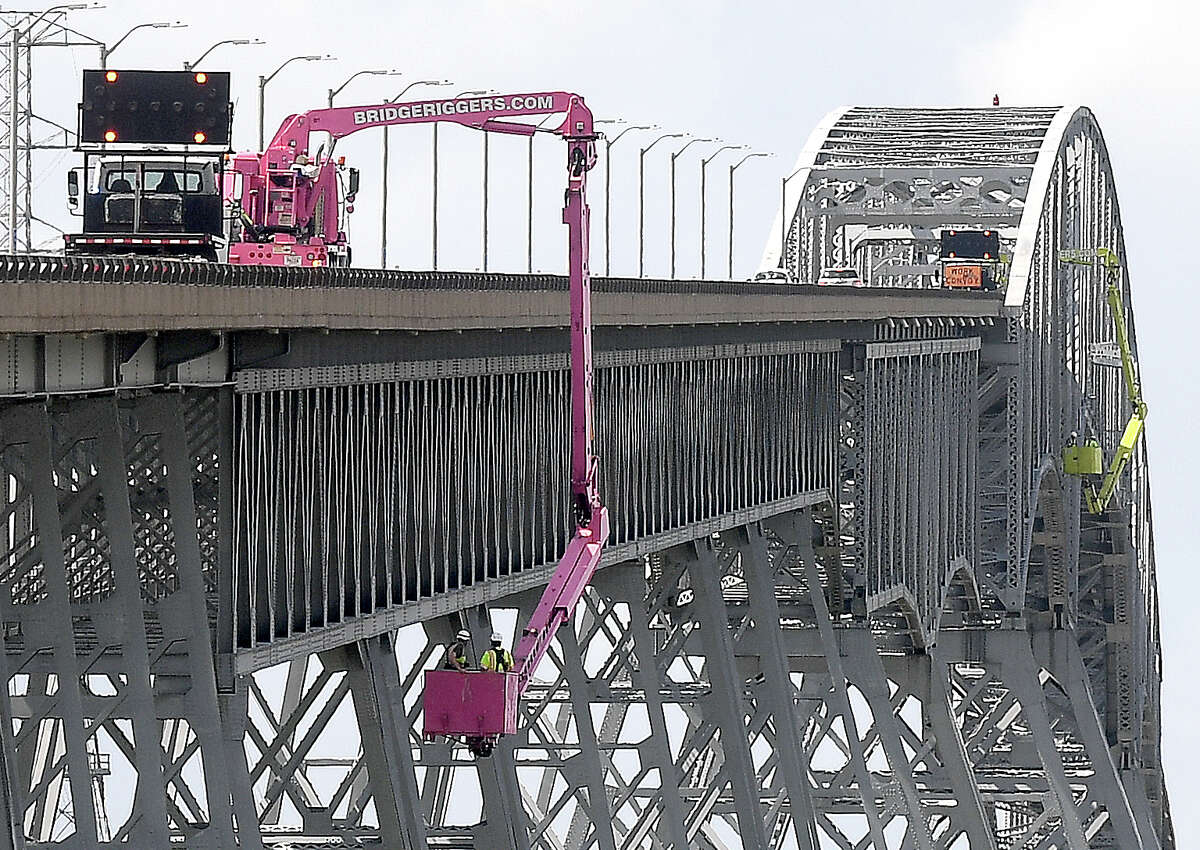 Traffic on the Rainbow Bridge is shut down to one lane as workers perform inspections in the next three weeks. Photo made Tuesday, June 7, 2022. Kim Brent/The Enterprise