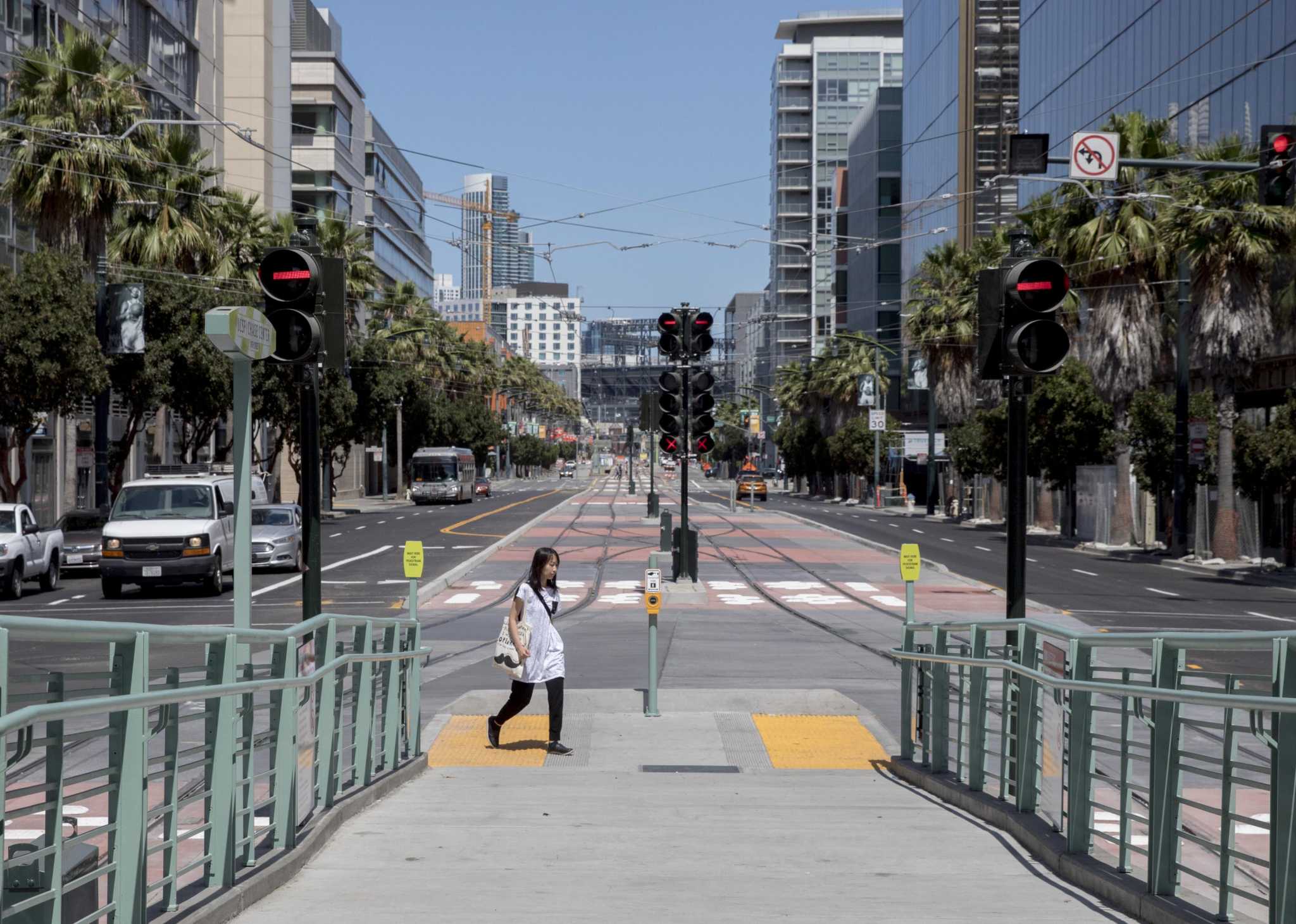 ‘Unsafe’ and ‘unsightly’ Residents of this S.F. neighborhood sue city