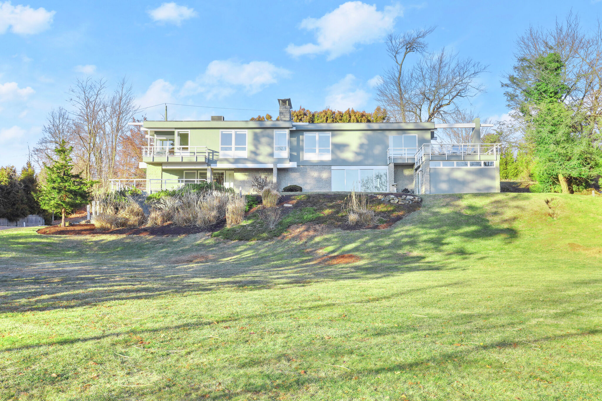 Westport home designed by Staples High School architect listed for $3.3M - Vimarsana News
