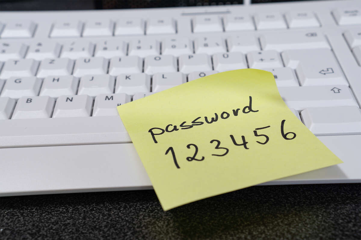 Suck at Passwords? Apple is here to help.