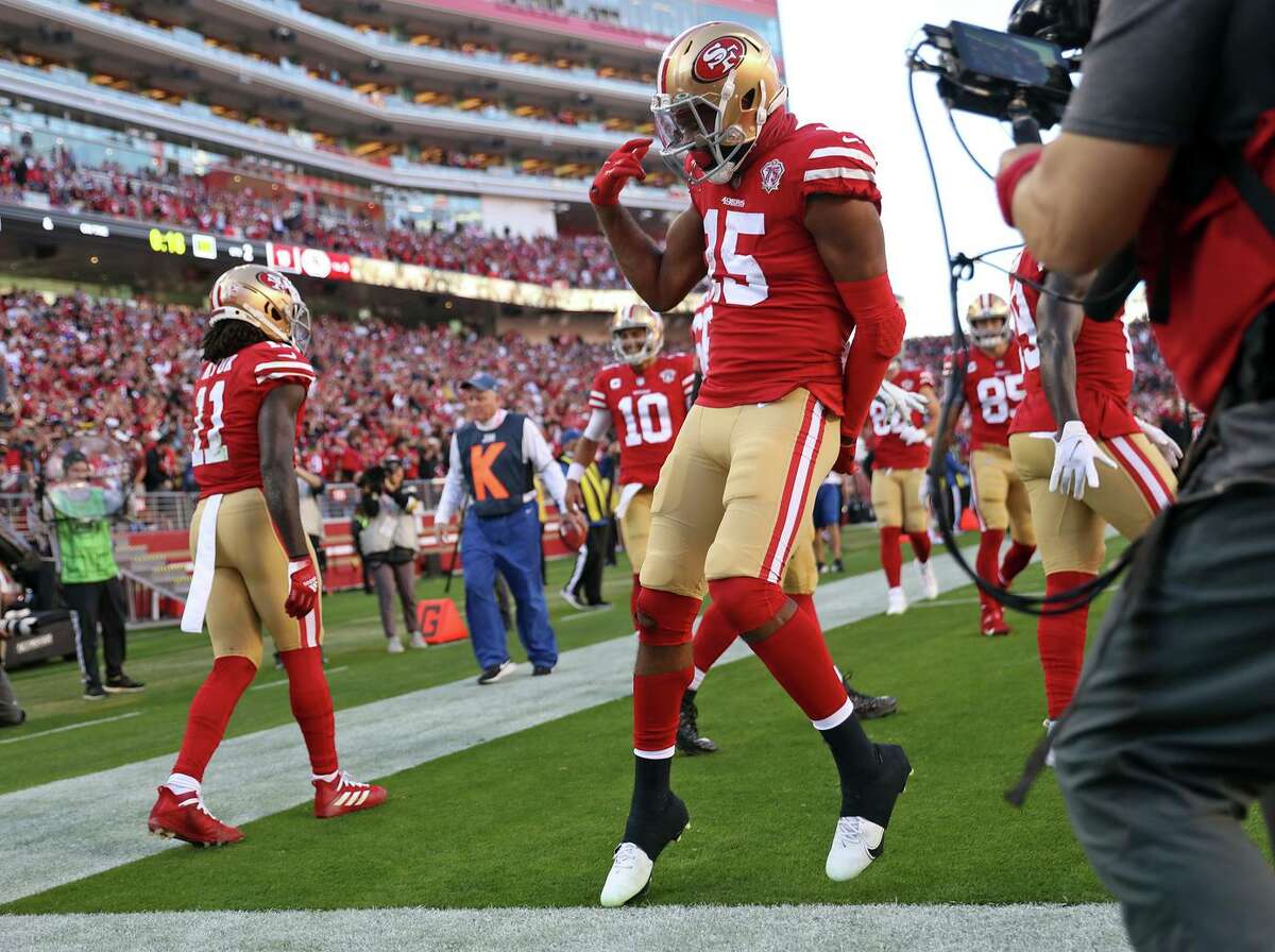 San Francisco, California, USA. 15th Dec, 2007. San Francisco 49ers tight  end Brian Jennings #86 on sidelines on Saturday, December 15, 2007 at  Candlestick Park San Francisco, California. The 49ers defeated the