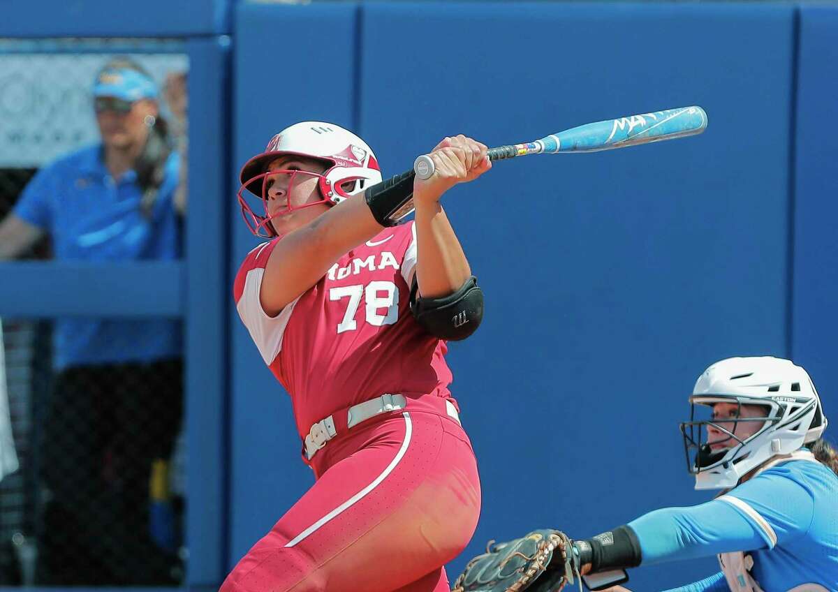 Oklahoma and Jocelyn Alo, the NCAA’s career leader in home runs, face Texas in the second game of the best-of-three College World Series finals in Oklahoma City at 4:30 p.m. Thursday (ESPN2).