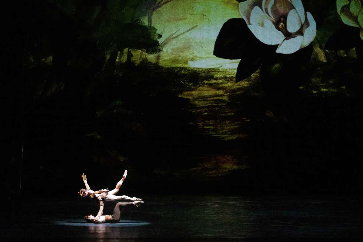 Artists of Houston Ballet in Melody Mennite’s "Floreciente".
