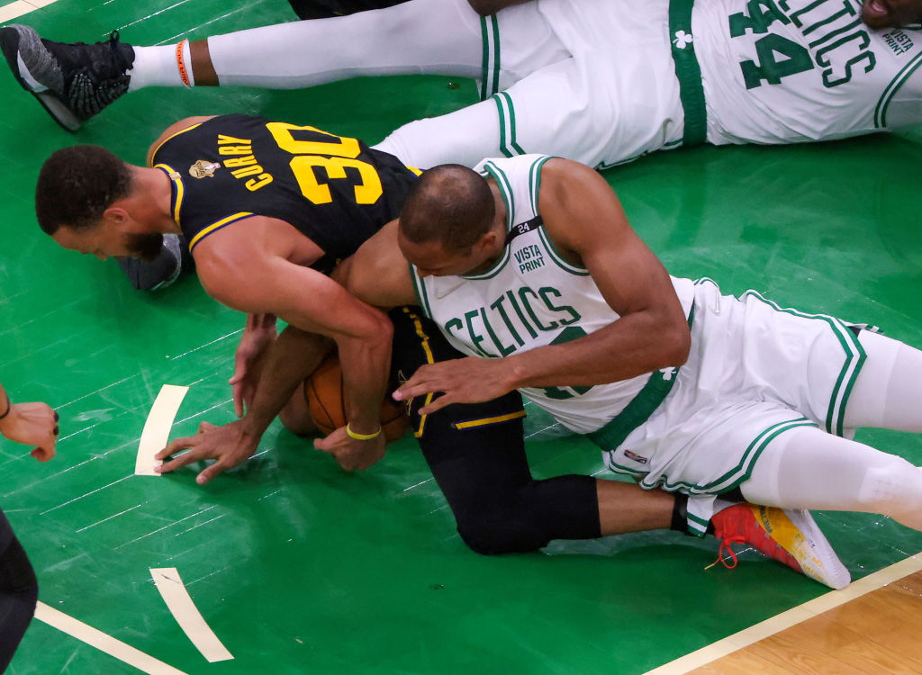 Steph Curry set to play Game 4 for Warriors after foot injury Steph Curry set to play Game 4 for Warriors after foot injury