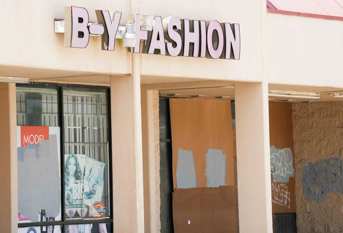 Houston cultural arts center After 6 years, work will soon begin