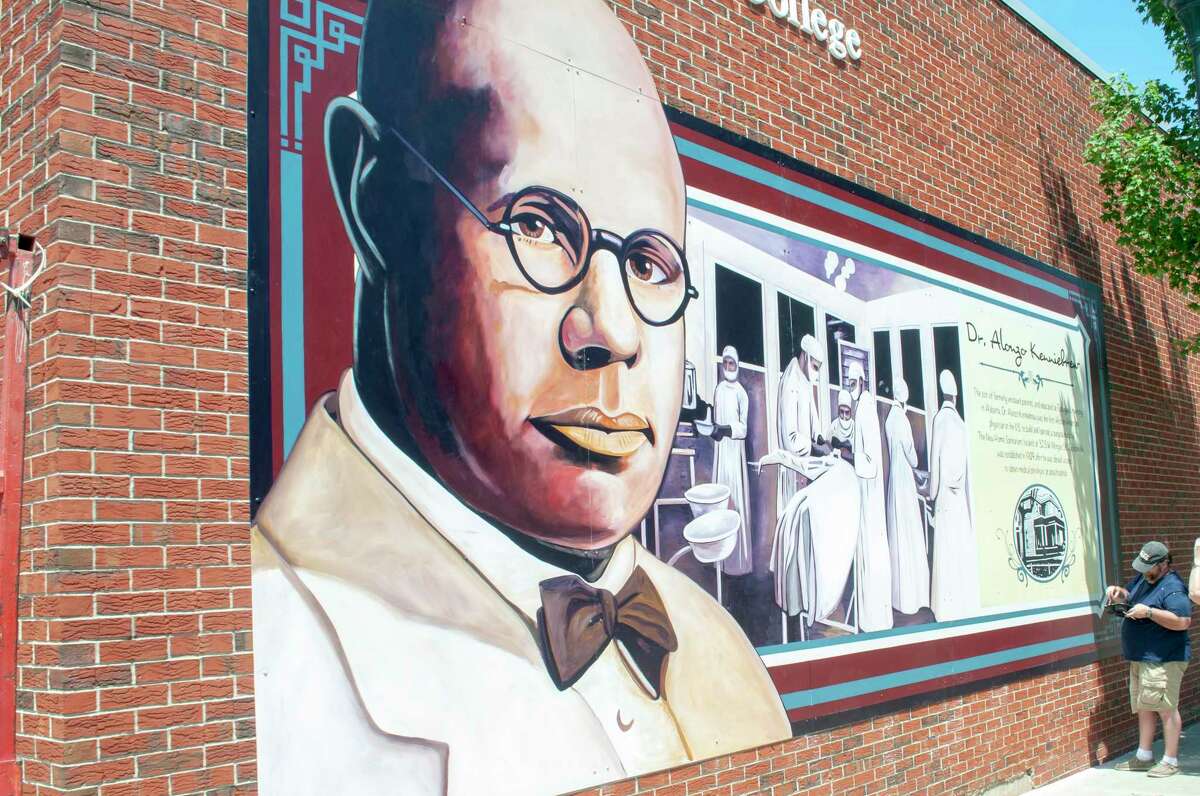 A mural honoring Dr. Alonzo Kenniebrew, the first African American physician in the U.S. to build and operate a surgical hospital, fills the east wall of Lincoln Land Community College in downtown Jacksonville. The hospital was at 323 W. Morgan St.