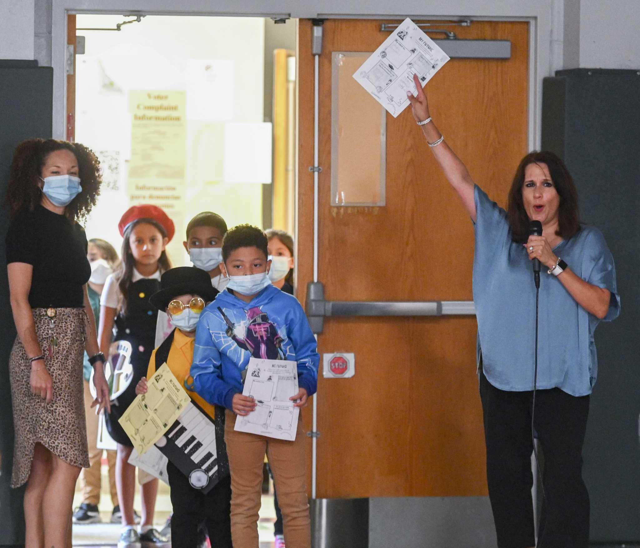 San Antonio Lights: This school counselor is the crucial, joyful center of campus action - Vimarsana News