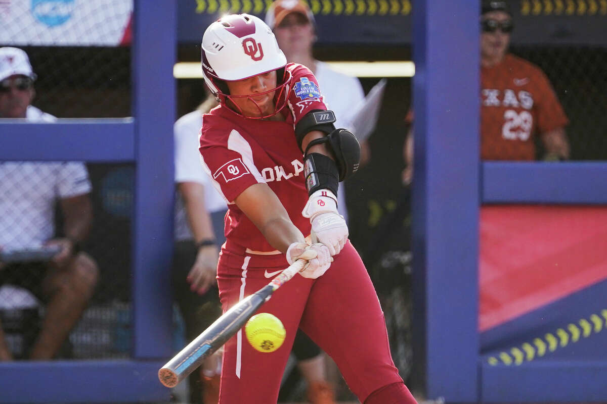 Women's College World Series Oklahoma tops Texas for 6th title