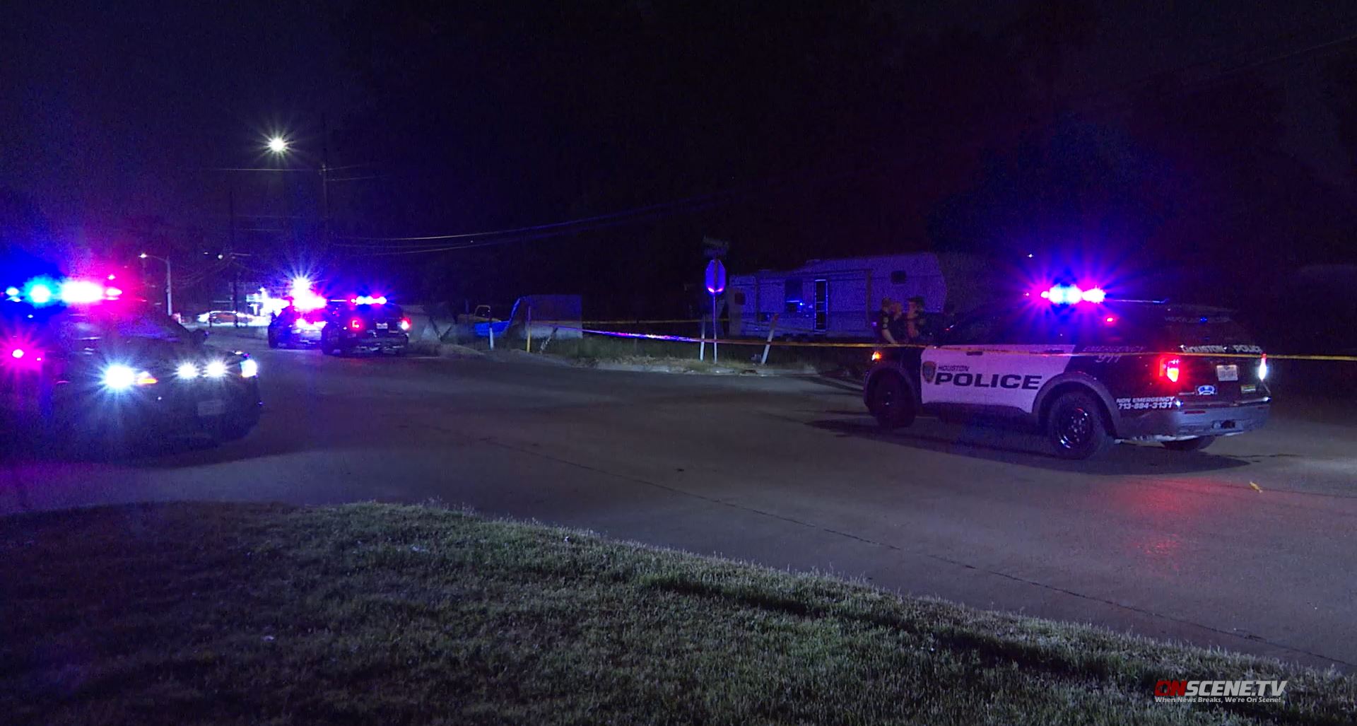 Man fatally shot in northeast Houston intersection