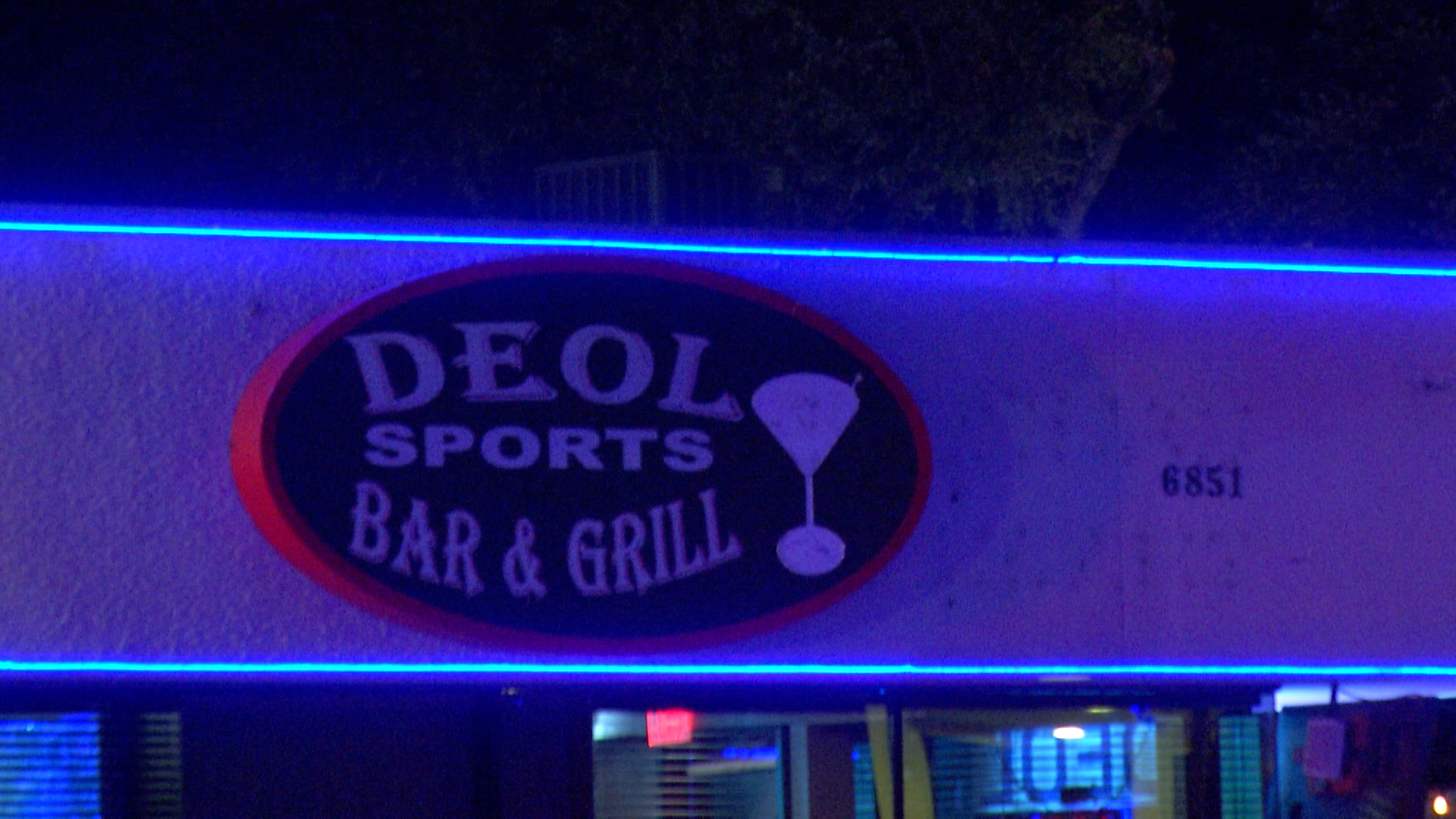 SAPD Man killed in ambushstyle attack at bar near UTSA