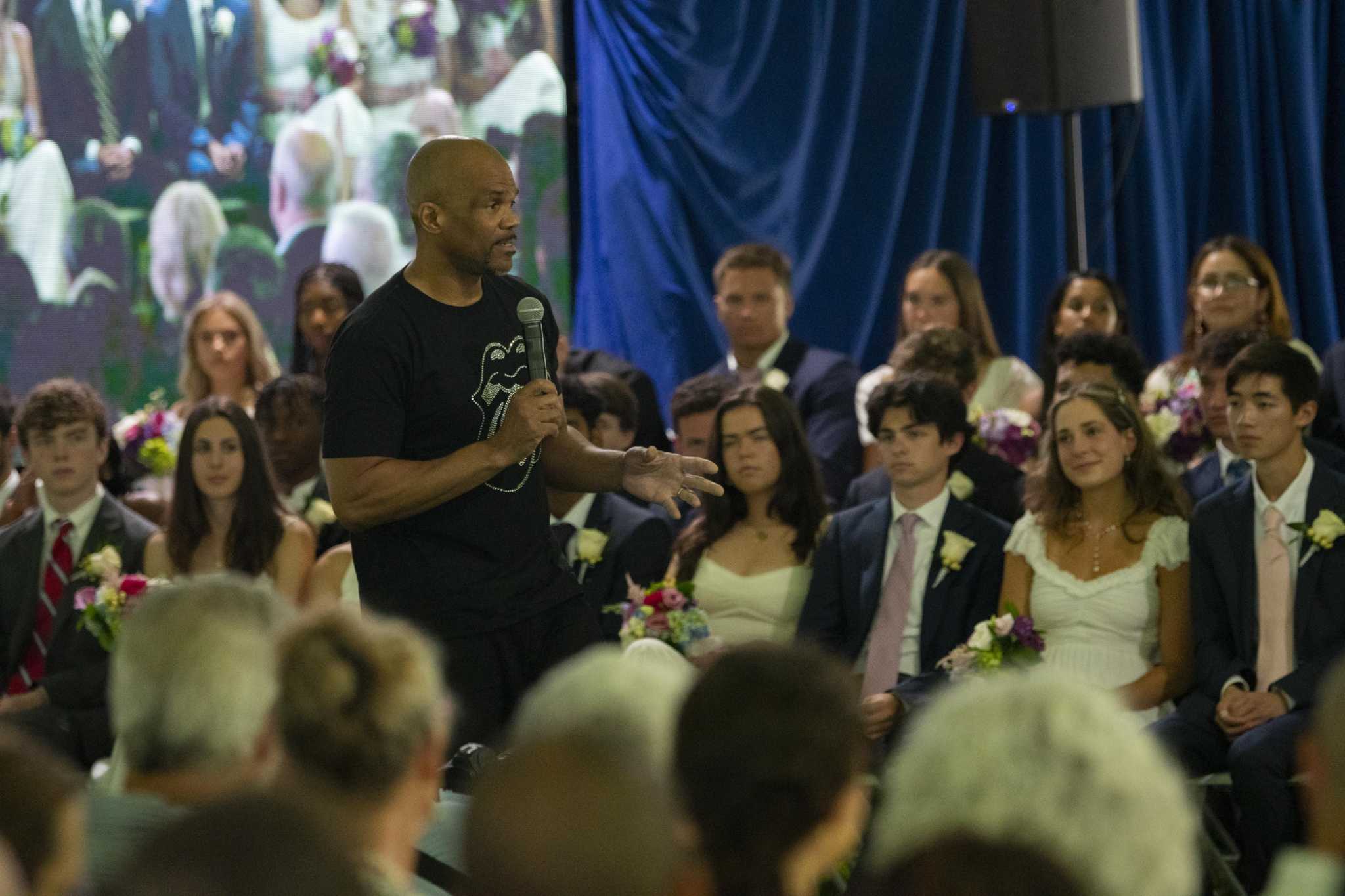 Run-DMC hip-hop pioneer Darryl McDaniels gives commencement address at Greens Farms in Westport - Vimarsana News