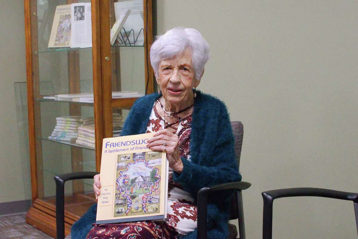 Friendswood is remembering the life of its official historian, Joycina Baker, who died June 5 at age 93.