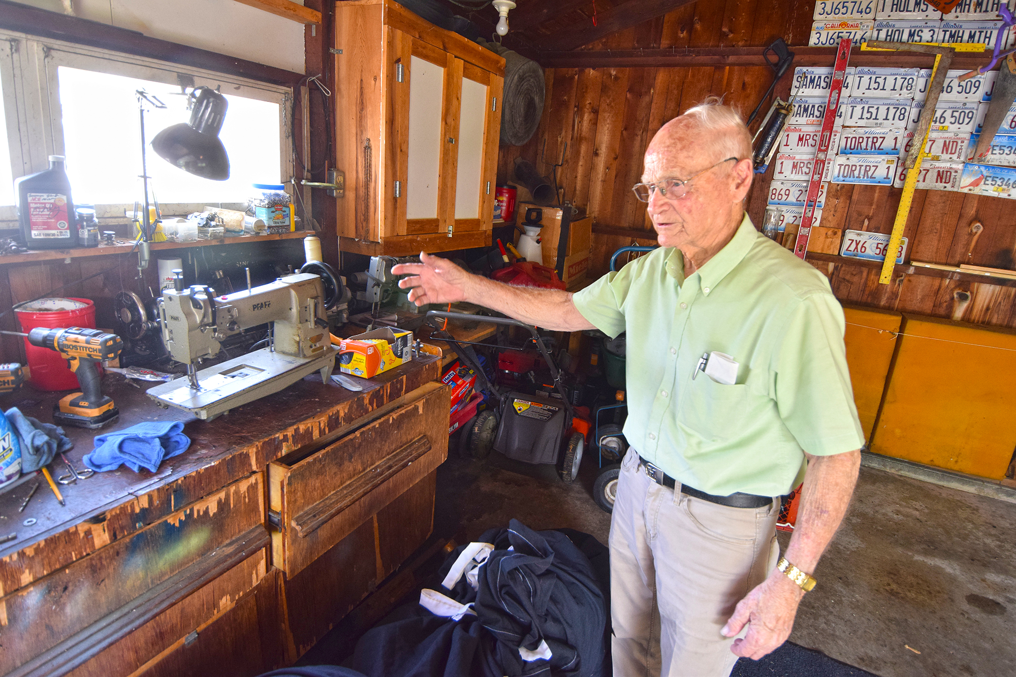 Neighbors: At 96, repairman Holmes has it all sewn up when it comes to being in demand - Vimarsana News