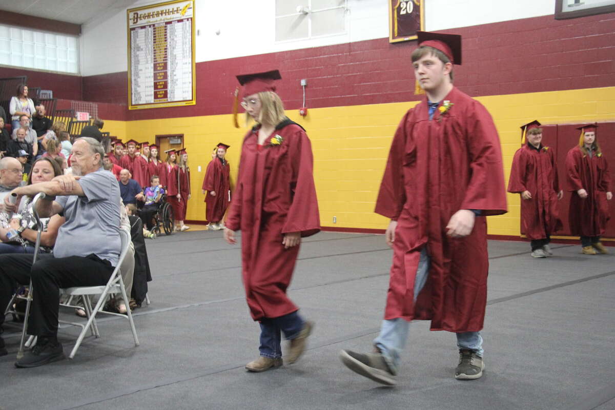 Deckerville celebrates Class of 2022 graduates