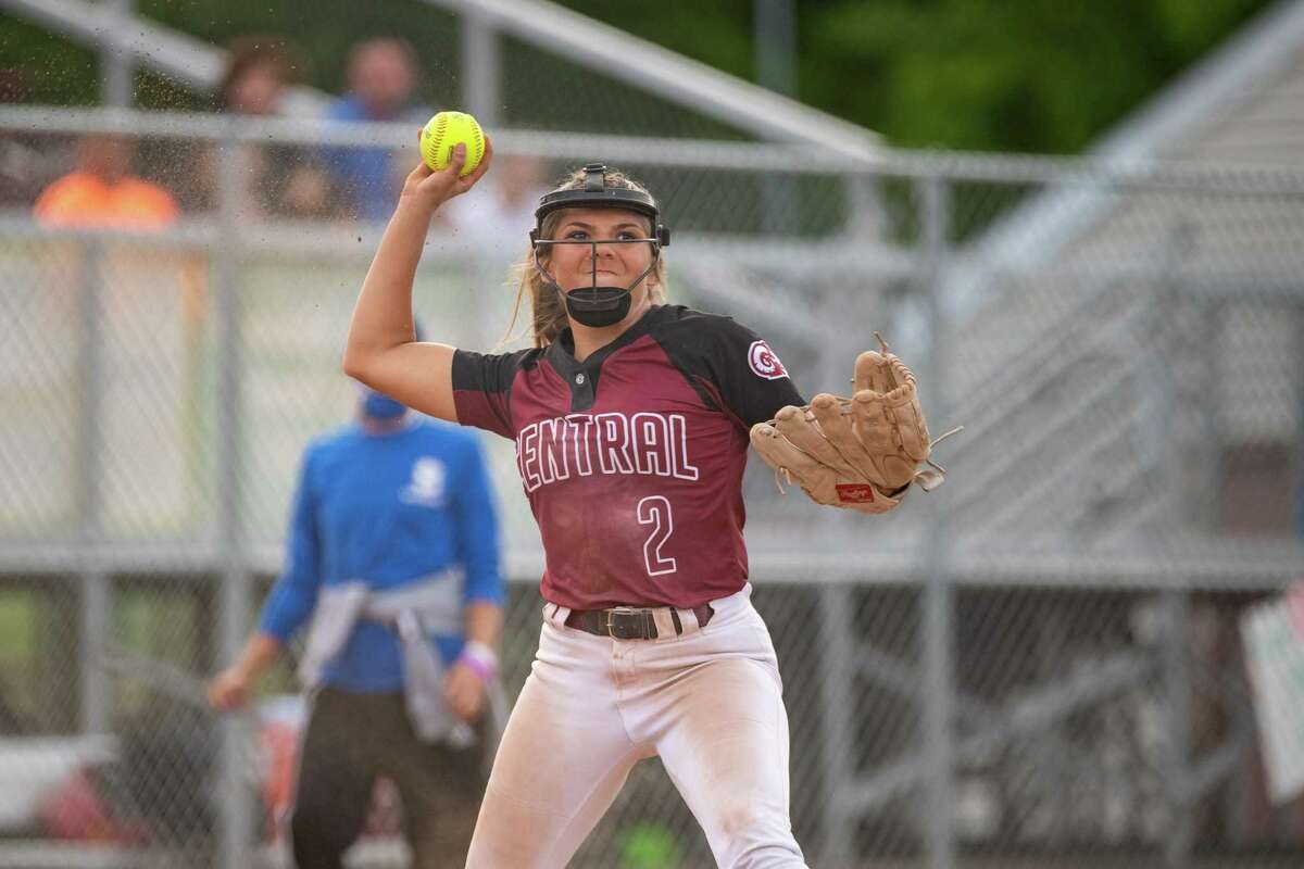 Southington softball sets national record with 20th state title ...