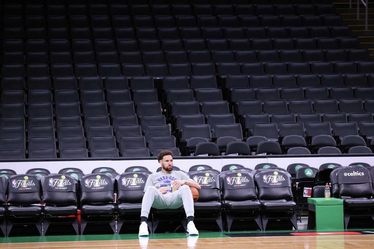 Scenes From an Empty Toronto Raptors Home Game