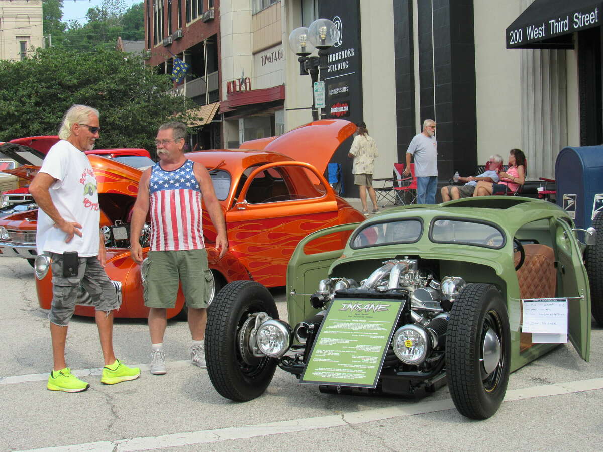 Despite the heat hundreds came out to the 25th Annual All-Wheels Drive-in Car Show in Alton on Sunday. 