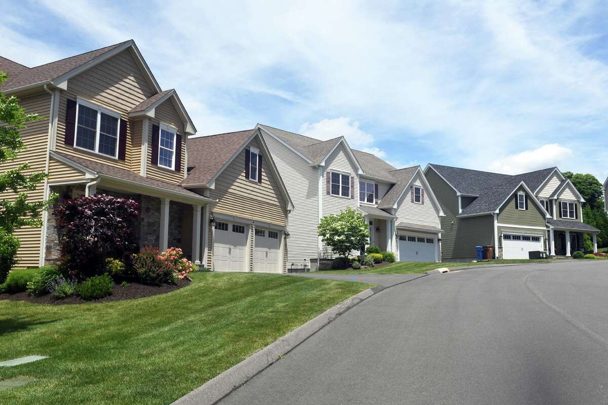 Bridgeport area builders battle supply shortages and inflation, but