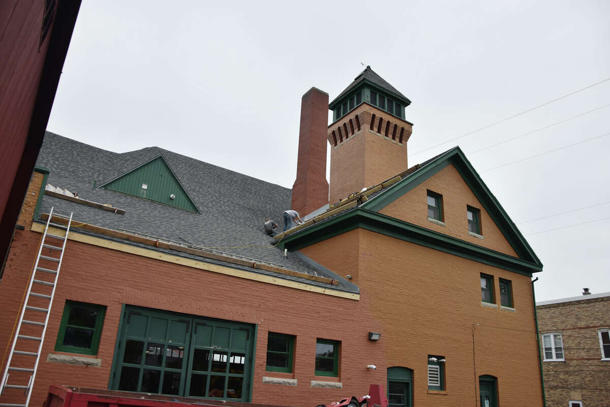 Manistee City Fire Department's roof work is ongoing this week