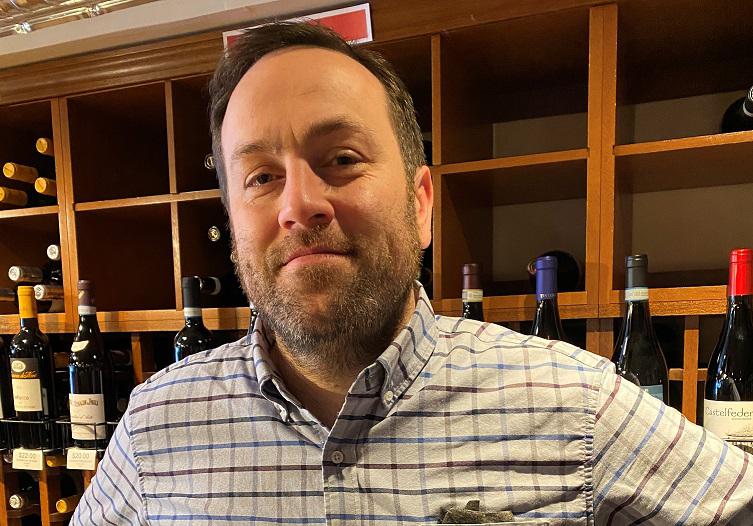 Falls Village's Hunt Library holding summer wine tasting - Vimarsana News