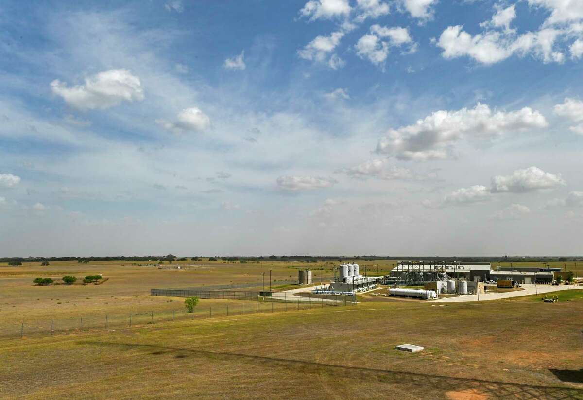 EPA officials laud SAWS multisource facility