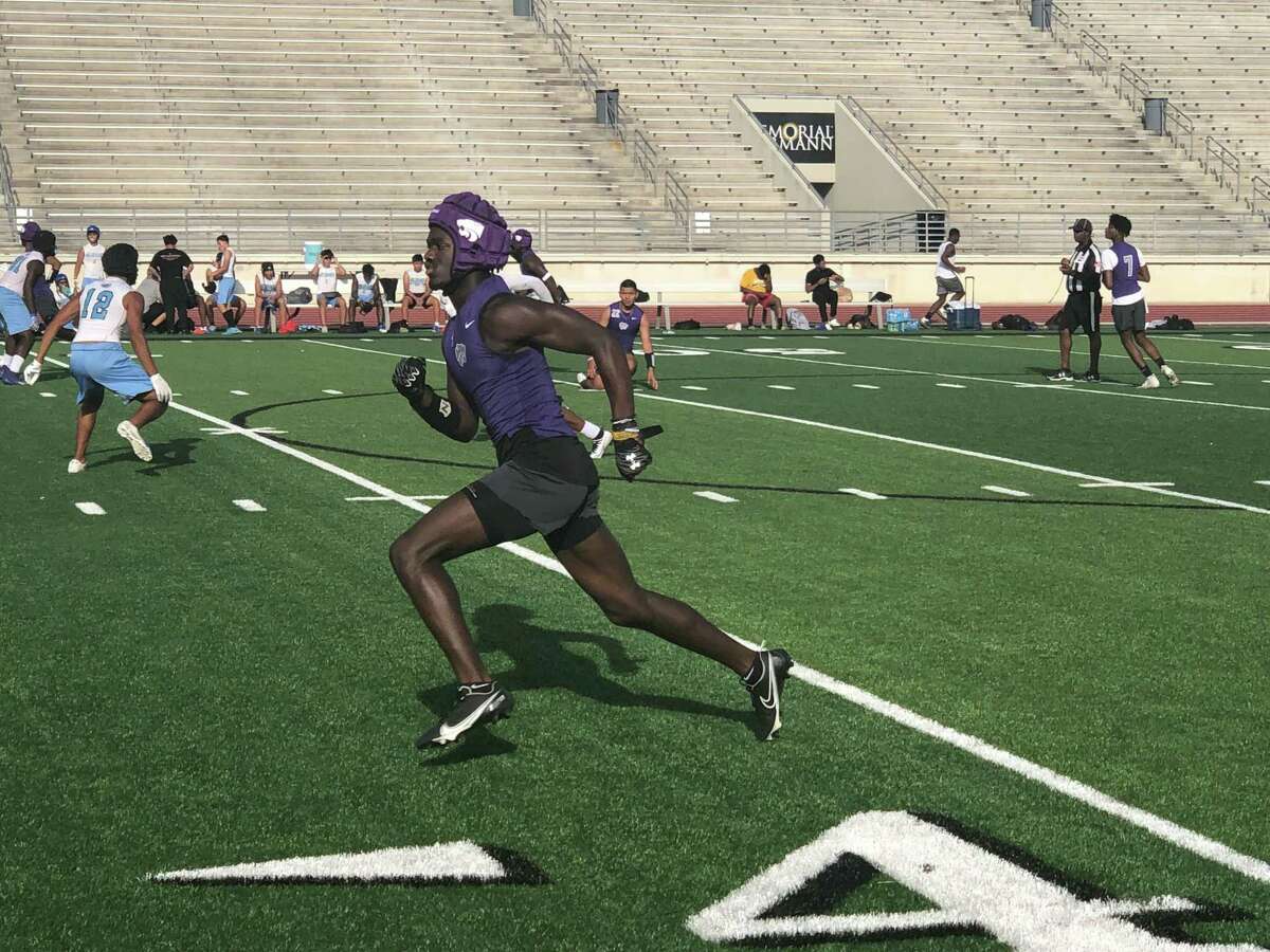 Humble wide receiver Tyrone West competing in 7on7 at Turner Stadium. The Wildcats' standout is committed to Texas Tech.